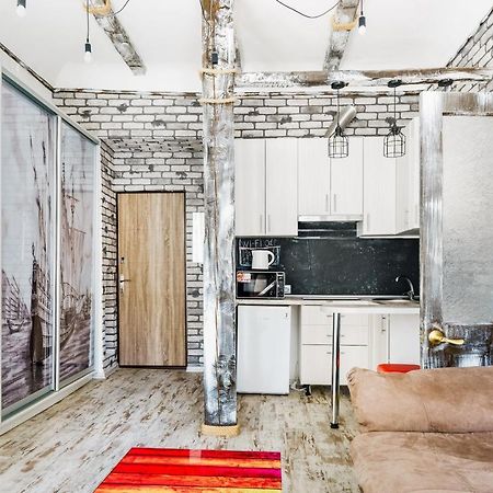 Loft On Mayakovsky 9 Odessa Ngoại thất bức ảnh