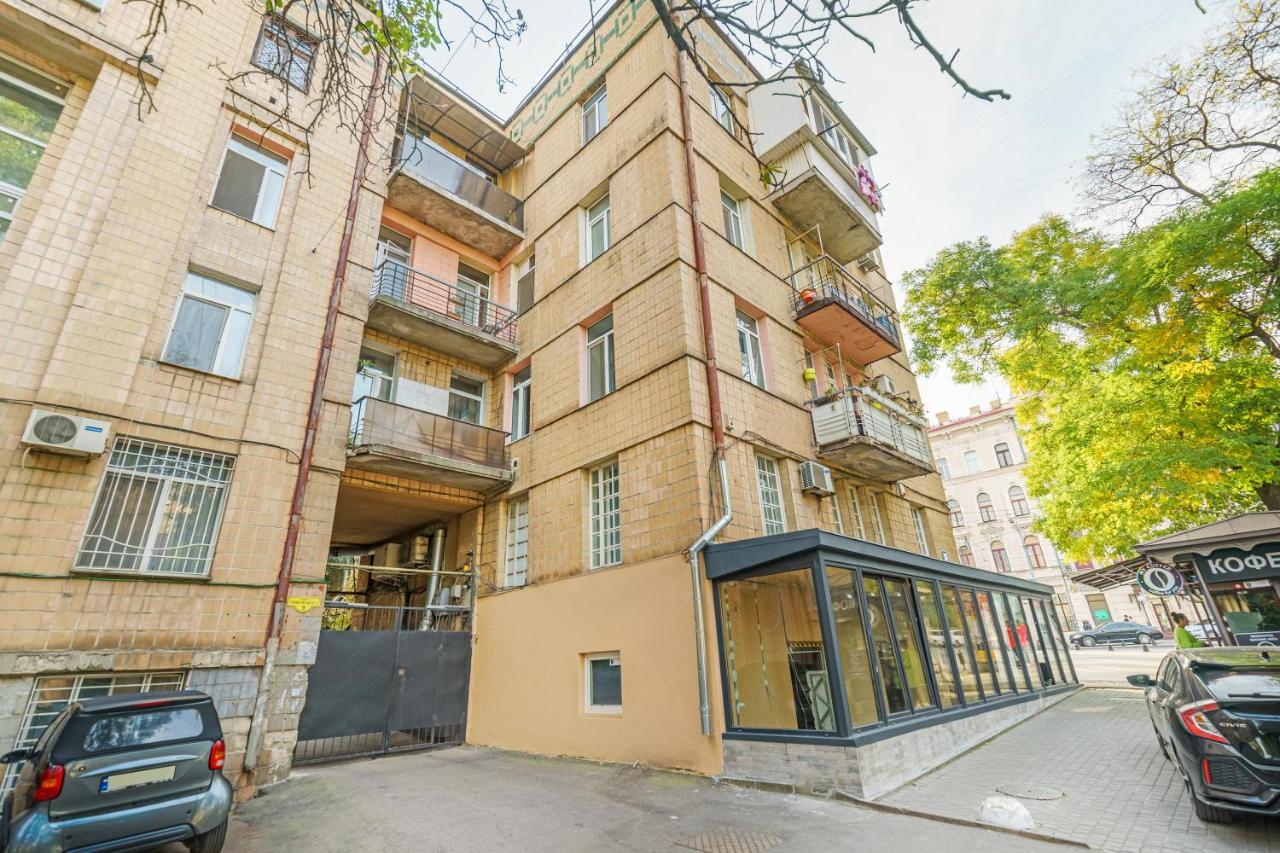 Loft On Mayakovsky 9 Odessa Ngoại thất bức ảnh
