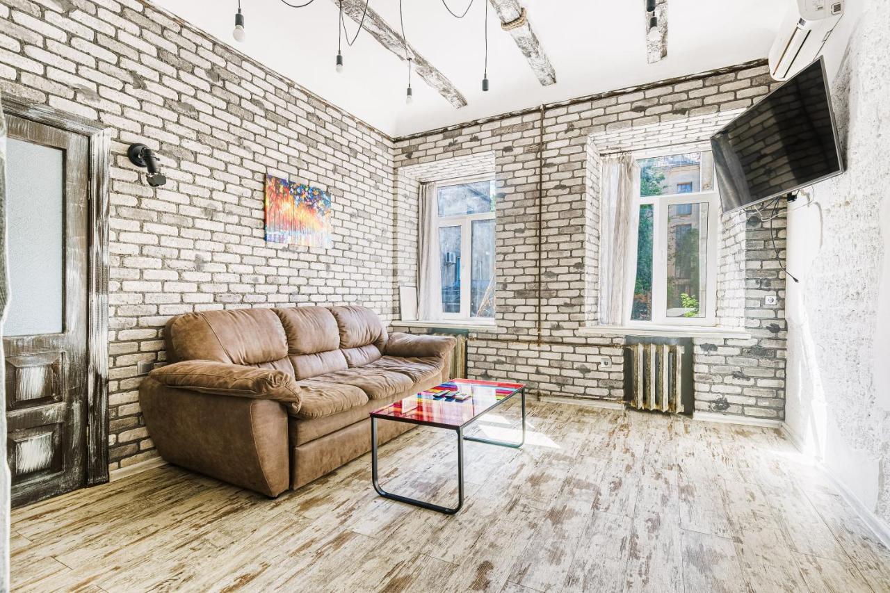 Loft On Mayakovsky 9 Odessa Ngoại thất bức ảnh